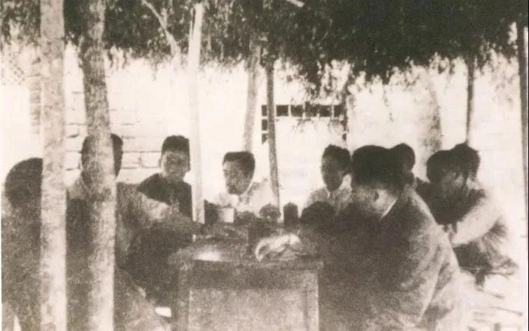 缅怀习仲勋同志逝世18周年(图26)